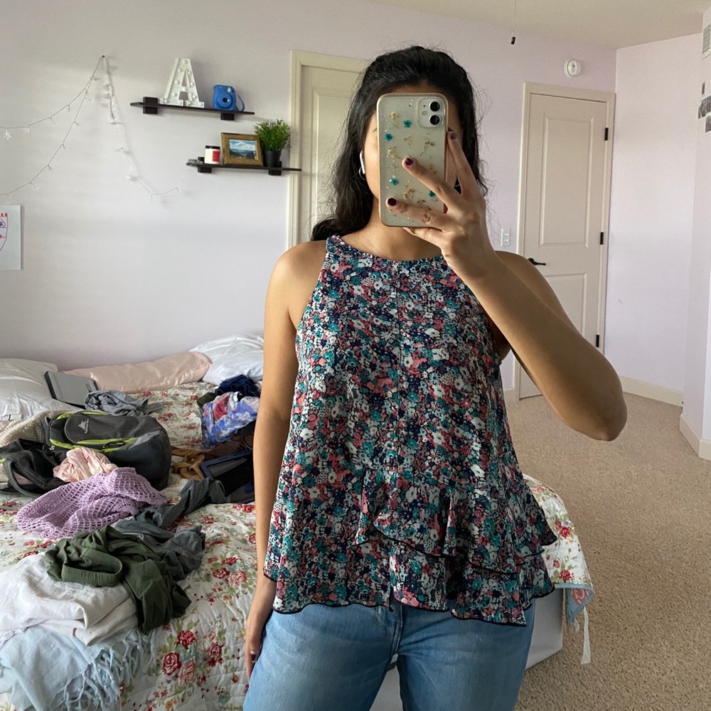 Flower short sleeve top